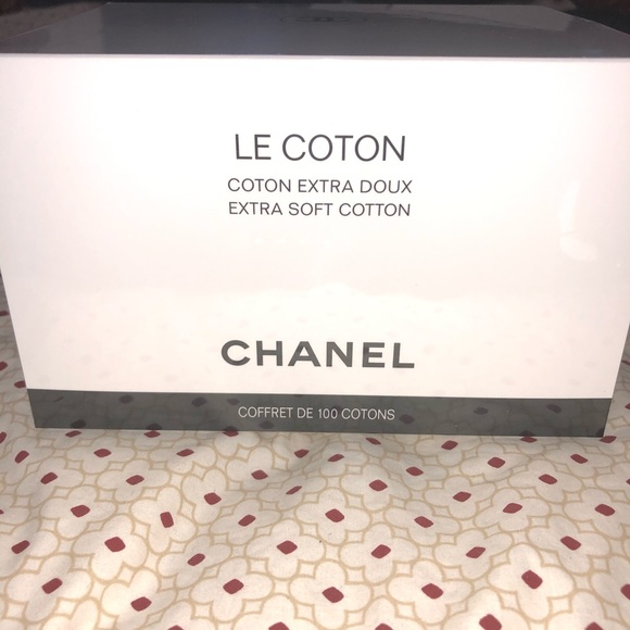 chanel makeup wipes